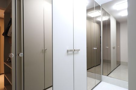 Apartamento à venda com 157m², 3 quartos e 2 vagasCloset da suíte 3