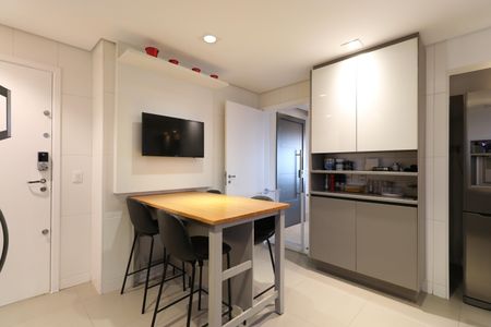 Apartamento à venda com 157m², 3 quartos e 2 vagasCozinha e Área de serviço 
