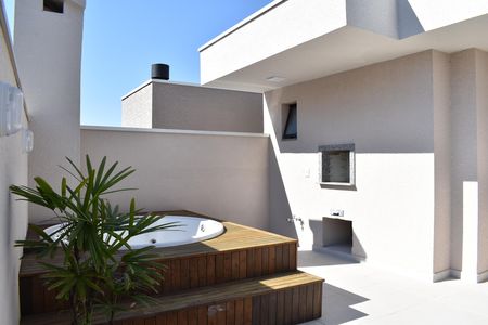 Casa à venda com 143m², 3 quartos e 2 vagasTerraço com Ofurô