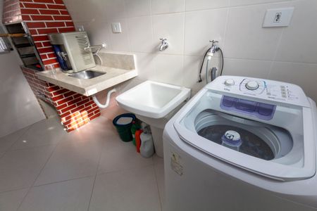 Casa à venda com 525m², 3 quartos e sem vagaCasa 1: Área de Serviço