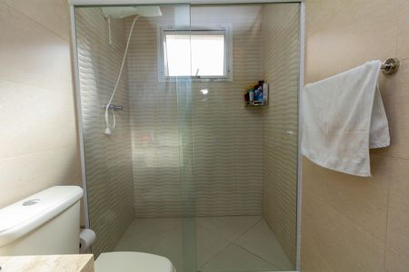 Casa à venda com 525m², 3 quartos e sem vagaCasa 1: Banheiro