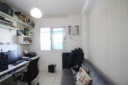 Apartamento à venda com 98m², 2 quartos e 2 vagasQuarto