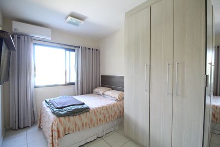 Apartamento à venda com 98m², 2 quartos e 2 vagasSuíte