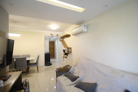 Apartamento à venda com 98m², 2 quartos e 2 vagasSala