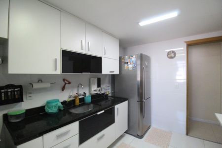 Apartamento à venda com 98m², 2 quartos e 2 vagasCozinha