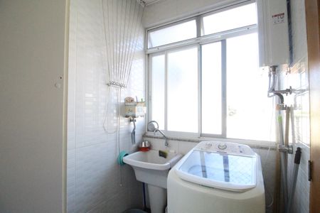 Apartamento à venda com 98m², 2 quartos e 2 vagasÁrea de serviço