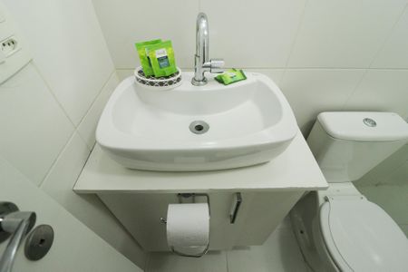 Studio à venda com 30m², 0 quarto e 1 vaga Studio à venda com 30m², 0 quarto e 1 vagaBanheiro Social