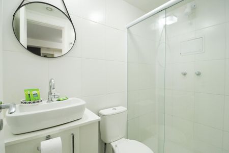 Studio à venda com 30m², 0 quarto e 1 vaga Studio à venda com 30m², 0 quarto e 1 vagaBanheiro Social