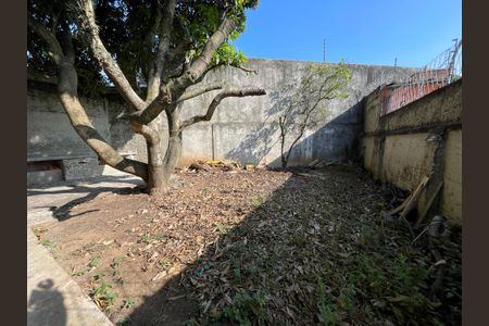 Casa à venda com 199m², 4 quartos e 4 vagasQuintal