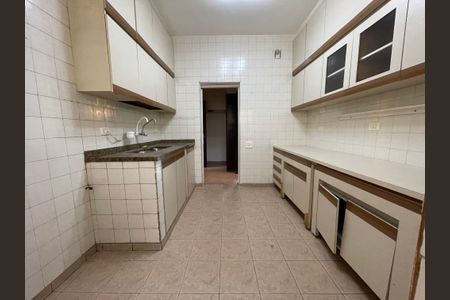 Casa à venda com 199m², 4 quartos e 4 vagasCozinha
