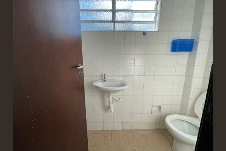 Casa à venda com 199m², 4 quartos e 4 vagasBanheiro de serviço