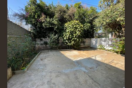 Casa à venda com 199m², 4 quartos e 4 vagasQuintal