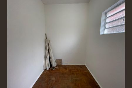 Casa à venda com 199m², 4 quartos e 4 vagasQuarto de Serviço