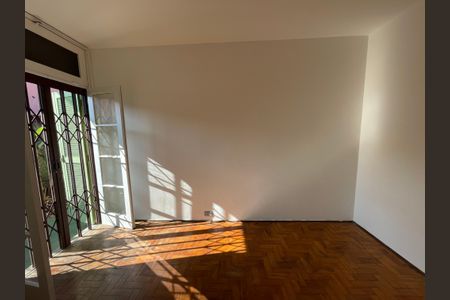Casa à venda com 199m², 4 quartos e 4 vagasQuarto 2