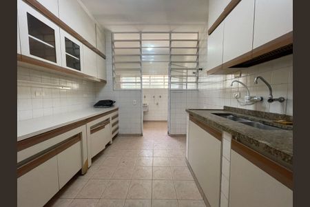Casa à venda com 199m², 4 quartos e 4 vagasCozinha