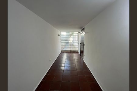 Casa à venda com 199m², 4 quartos e 4 vagasEscritório