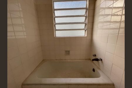 Casa à venda com 199m², 4 quartos e 4 vagasBanheiro 1