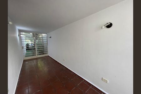 Casa à venda com 199m², 4 quartos e 4 vagasEscritório