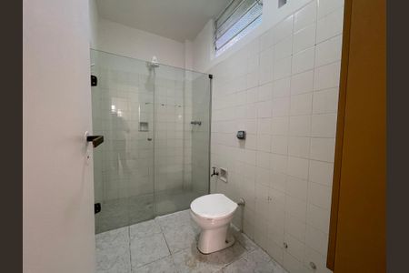 Casa à venda com 199m², 4 quartos e 4 vagasBanheiro 2