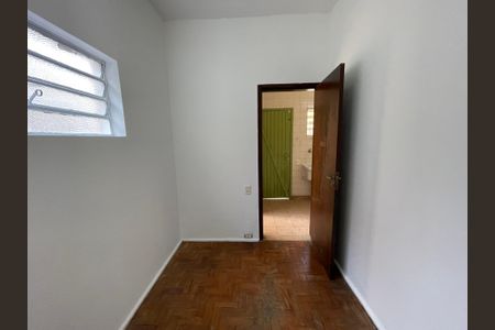 Casa à venda com 199m², 4 quartos e 4 vagasQuarto de Serviço