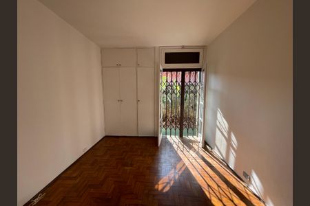 Casa à venda com 199m², 4 quartos e 4 vagasQuarto 2