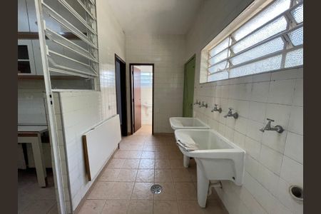 Casa à venda com 199m², 4 quartos e 4 vagasÁrea de Serviço