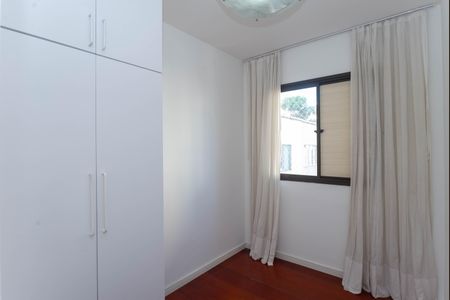 Apartamento à venda com 82m², 3 quartos e 2 vagas Apartamento à venda com 82m², 3 quartos e 2 vagasQuarto 2