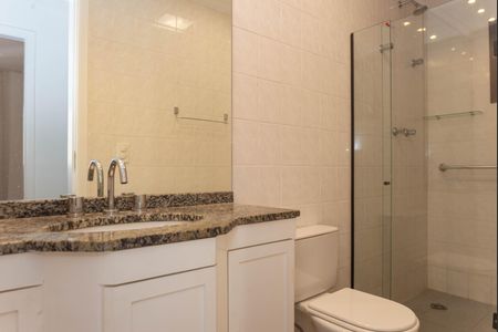 Apartamento à venda com 82m², 3 quartos e 2 vagas Apartamento à venda com 82m², 3 quartos e 2 vagasBanheiro Social