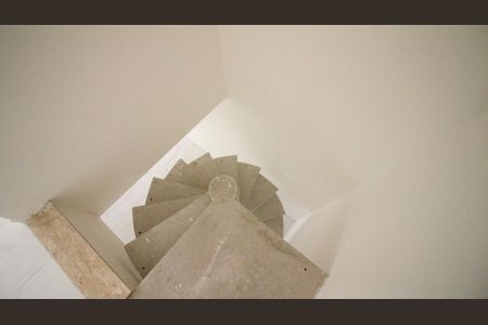 Apartamento para alugar com 118m², 2 quartos e 1 vagaEscada