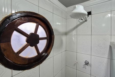 Casa à venda com 100m², 2 quartos e 2 vagas Casa à venda com 100m², 2 quartos e 2 vagasBanheiro Social