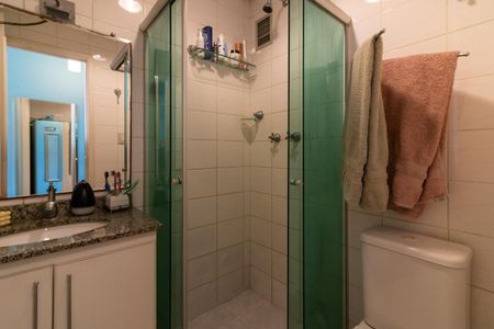 Apartamento à venda com 73m², 3 quartos e 2 vagasBanheiro da Suíte