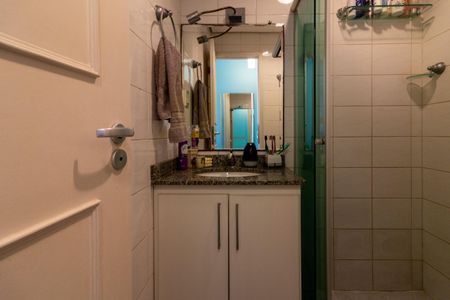 Apartamento à venda com 73m², 3 quartos e 2 vagasBanheiro da Suíte