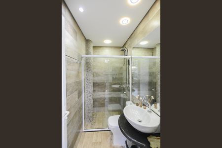 Casa de condomínio para alugar com 350m², 5 quartos e 6 vagas Casa de condomínio para alugar com 350m², 5 quartos e 6 vagasBanheiro da Suíte 4