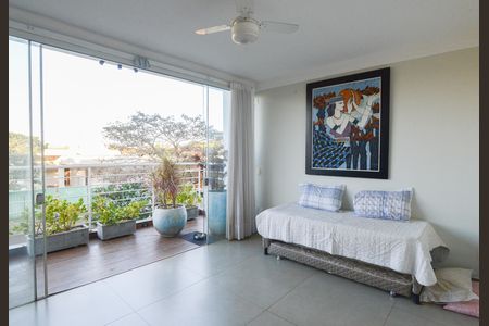 Casa de condomínio para alugar com 350m², 5 quartos e 6 vagas Casa de condomínio para alugar com 350m², 5 quartos e 6 vagasSuíte 3
