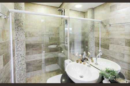 Casa de condomínio para alugar com 350m², 5 quartos e 6 vagas Casa de condomínio para alugar com 350m², 5 quartos e 6 vagasBanheiro da Suíte 4
