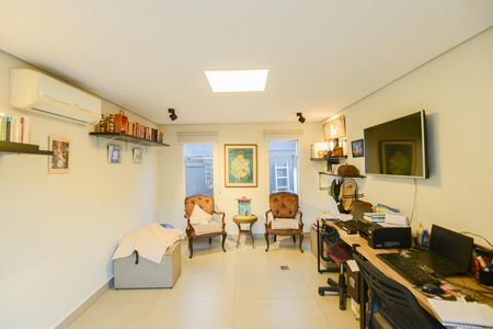 Casa de condomínio para alugar com 350m², 5 quartos e 6 vagas Casa de condomínio para alugar com 350m², 5 quartos e 6 vagasSuíte 4