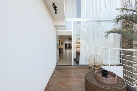 Casa de condomínio para alugar com 350m², 5 quartos e 6 vagas Casa de condomínio para alugar com 350m², 5 quartos e 6 vagasVista da Suíte 3