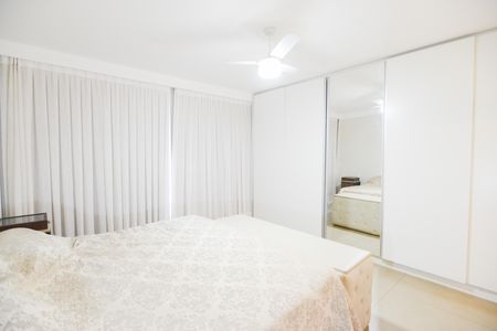 Casa de condomínio para alugar com 350m², 5 quartos e 6 vagas Casa de condomínio para alugar com 350m², 5 quartos e 6 vagasSuíte