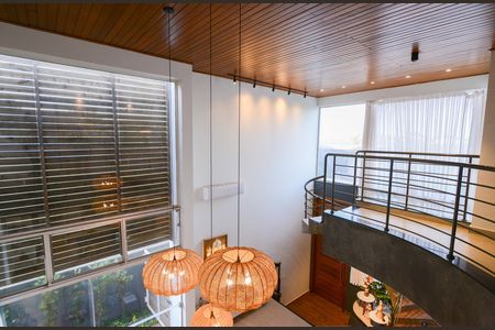 Casa de condomínio para alugar com 350m², 5 quartos e 6 vagas Casa de condomínio para alugar com 350m², 5 quartos e 6 vagasSala