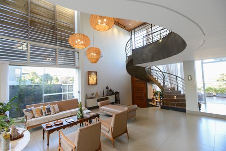 Casa de condomínio para alugar com 350m², 5 quartos e 6 vagas Casa de condomínio para alugar com 350m², 5 quartos e 6 vagasSala