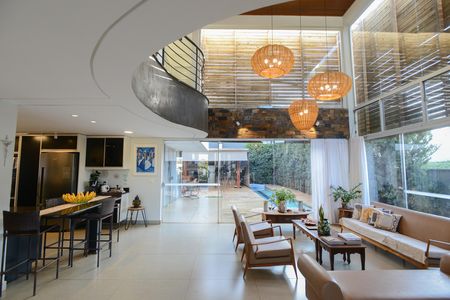 Casa de condomínio para alugar com 350m², 5 quartos e 6 vagas Casa de condomínio para alugar com 350m², 5 quartos e 6 vagasSala