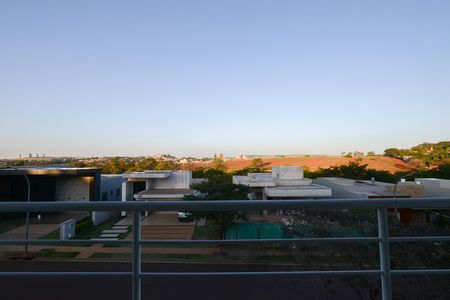 Casa de condomínio para alugar com 350m², 5 quartos e 6 vagas Casa de condomínio para alugar com 350m², 5 quartos e 6 vagasVista da Suíte 1