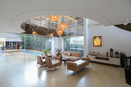 Casa de condomínio para alugar com 350m², 5 quartos e 6 vagas Casa de condomínio para alugar com 350m², 5 quartos e 6 vagasSala