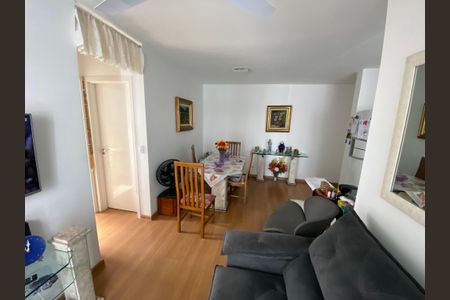 Apartamento à venda com 47m², 2 quartos e 1 vagaSala