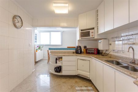 Apartamento à venda com 200m², 3 quartos e 1 vaga