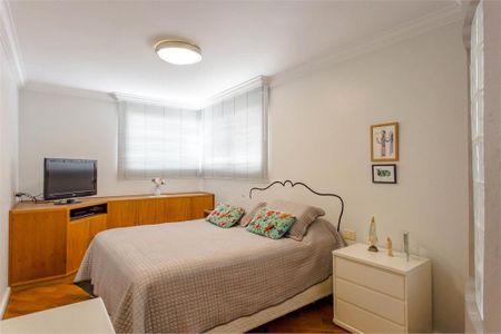 Apartamento à venda com 200m², 3 quartos e 1 vaga