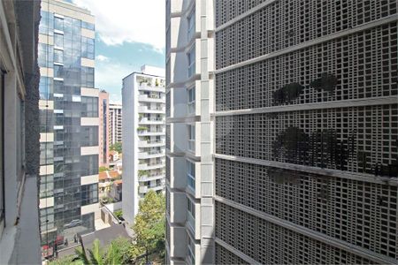 Apartamento à venda com 138m², 3 quartos e 1 vaga