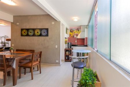Apartamento à venda com 107m², 3 quartos e 1 vaga