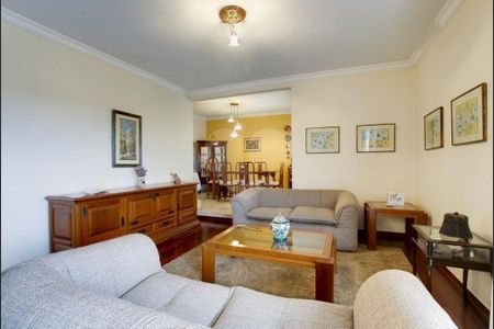 Apartamento para alugar com 210m², 4 quartos e 3 vagas