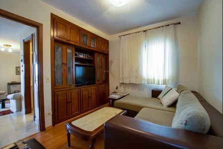 Apartamento para alugar com 210m², 4 quartos e 3 vagas